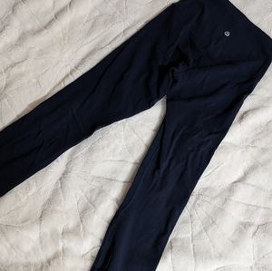 Lululemon Capri yoga pants size 2 navy blue womens